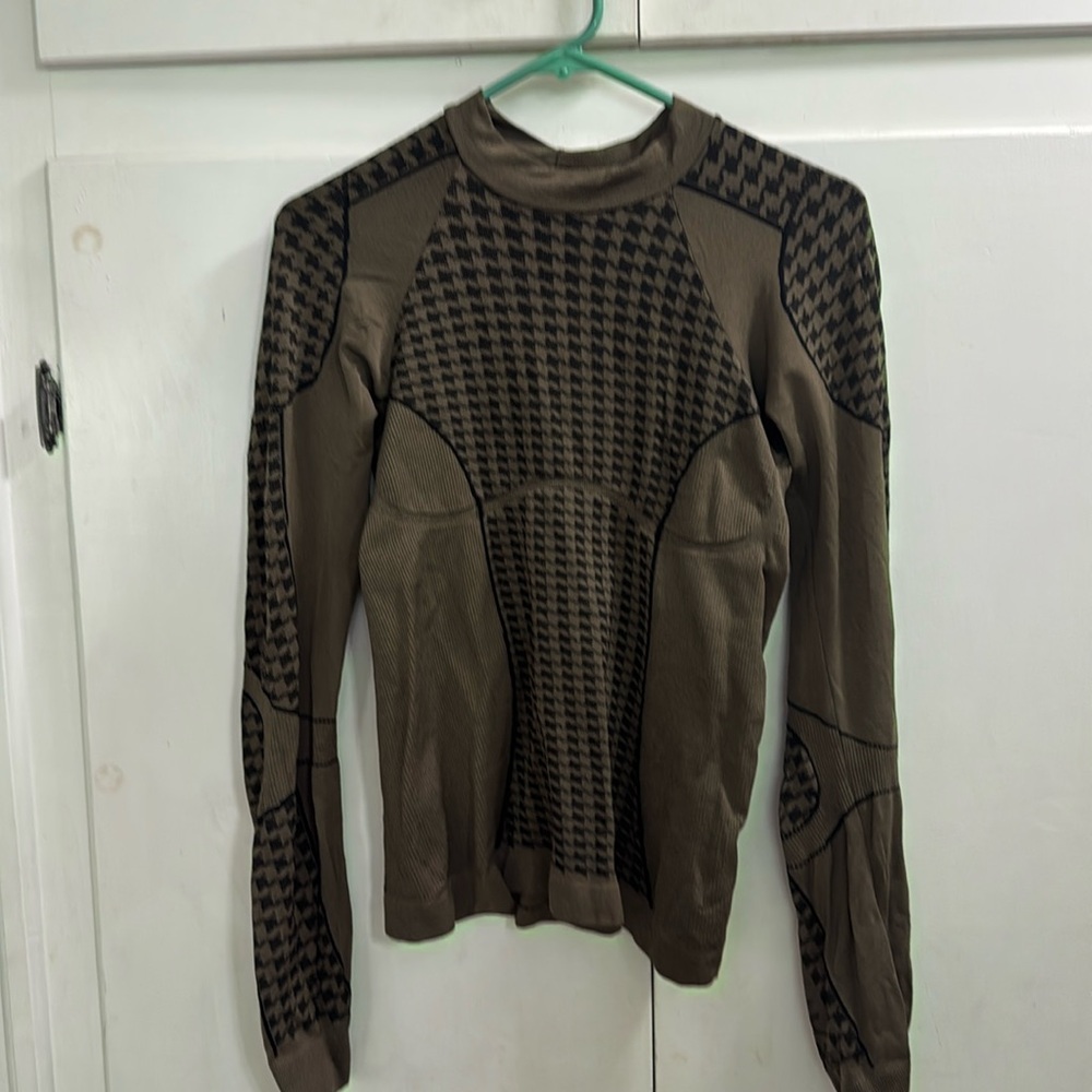 Athleta | Army Green Compression Long Sleeve Top Size M/L